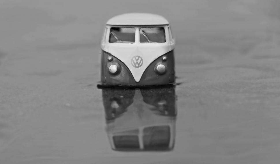 Free Image of VW camper van - Toy 