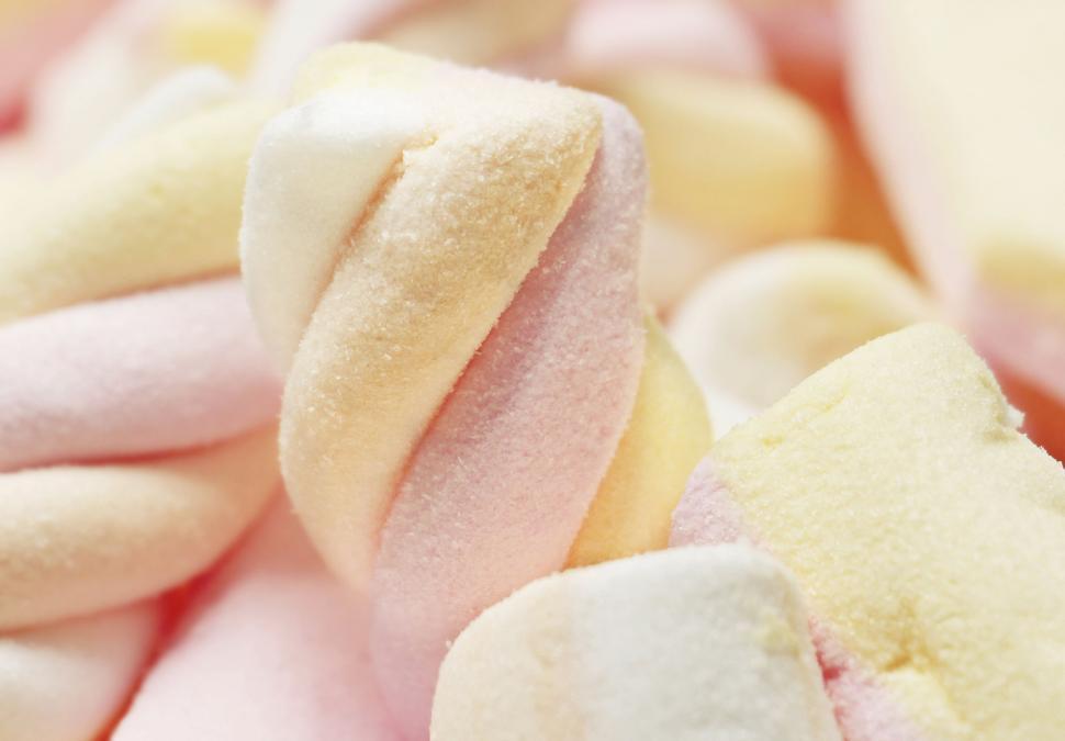 Free Image of Spiral marshmallows 