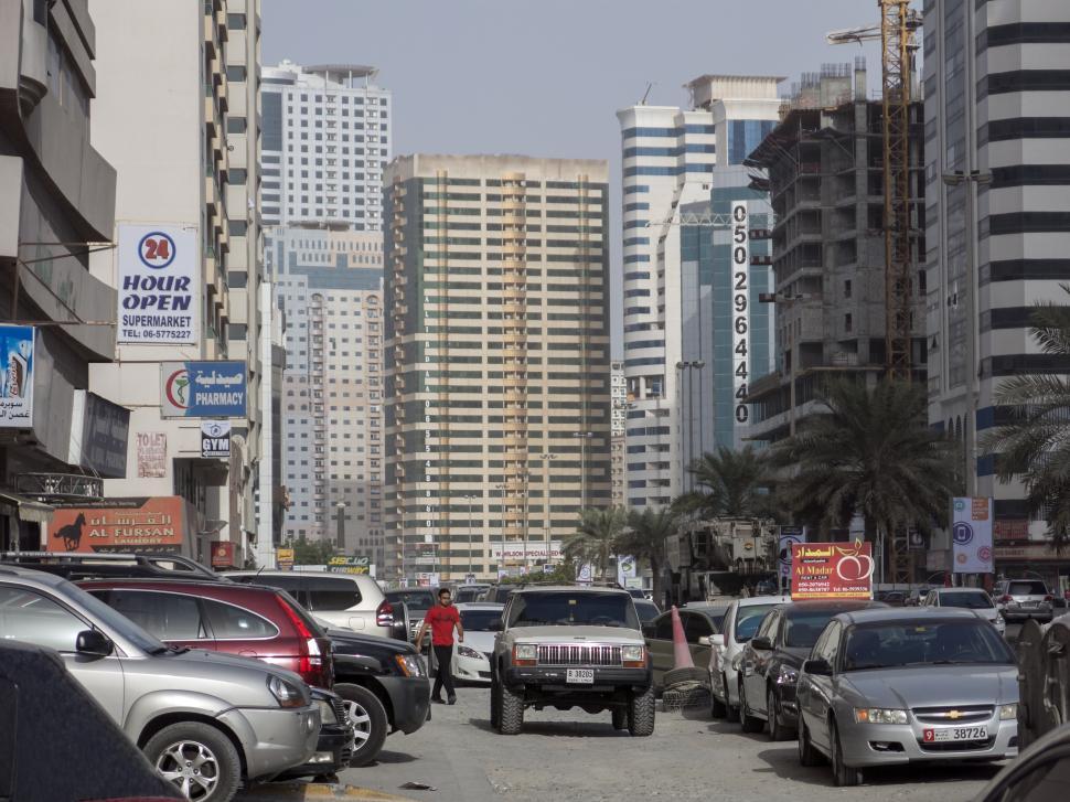 Free Image of Living in Dubai - City Streets 