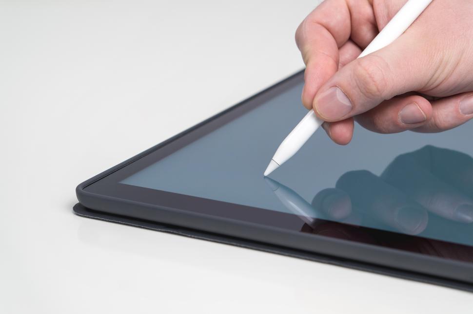 Free Image of Close up of a stylus tip on the tablet device screen 