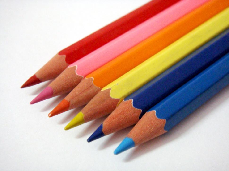 Free Image of Color Pencils 