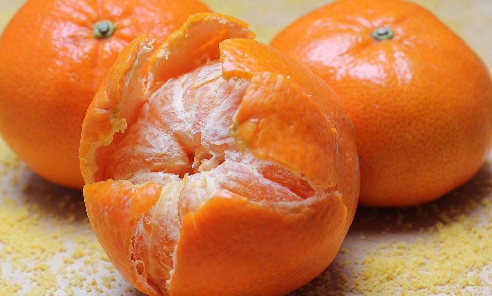 Free Image of Peeled Clementine 