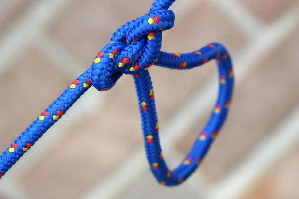 Free Image of Top view of butterfly loop knot 