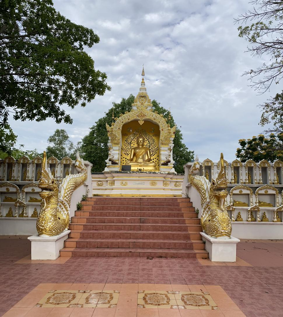Free Image of Buddha Statue  