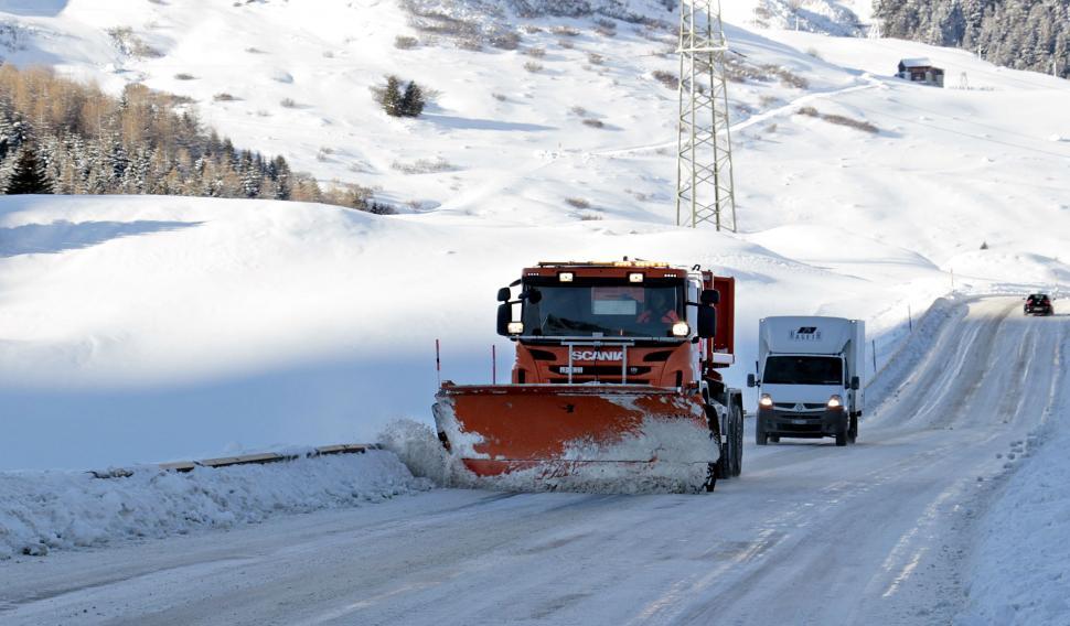 Free Image of Snowplow clearing roads 
