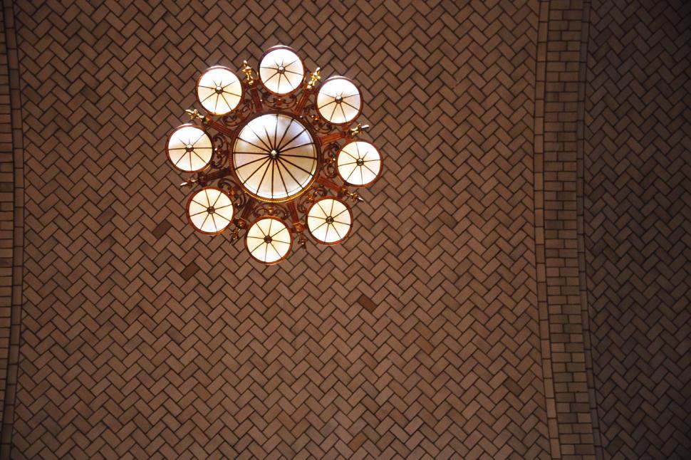Free Image of Ceiling light at Ellis Island Immigration Station 
