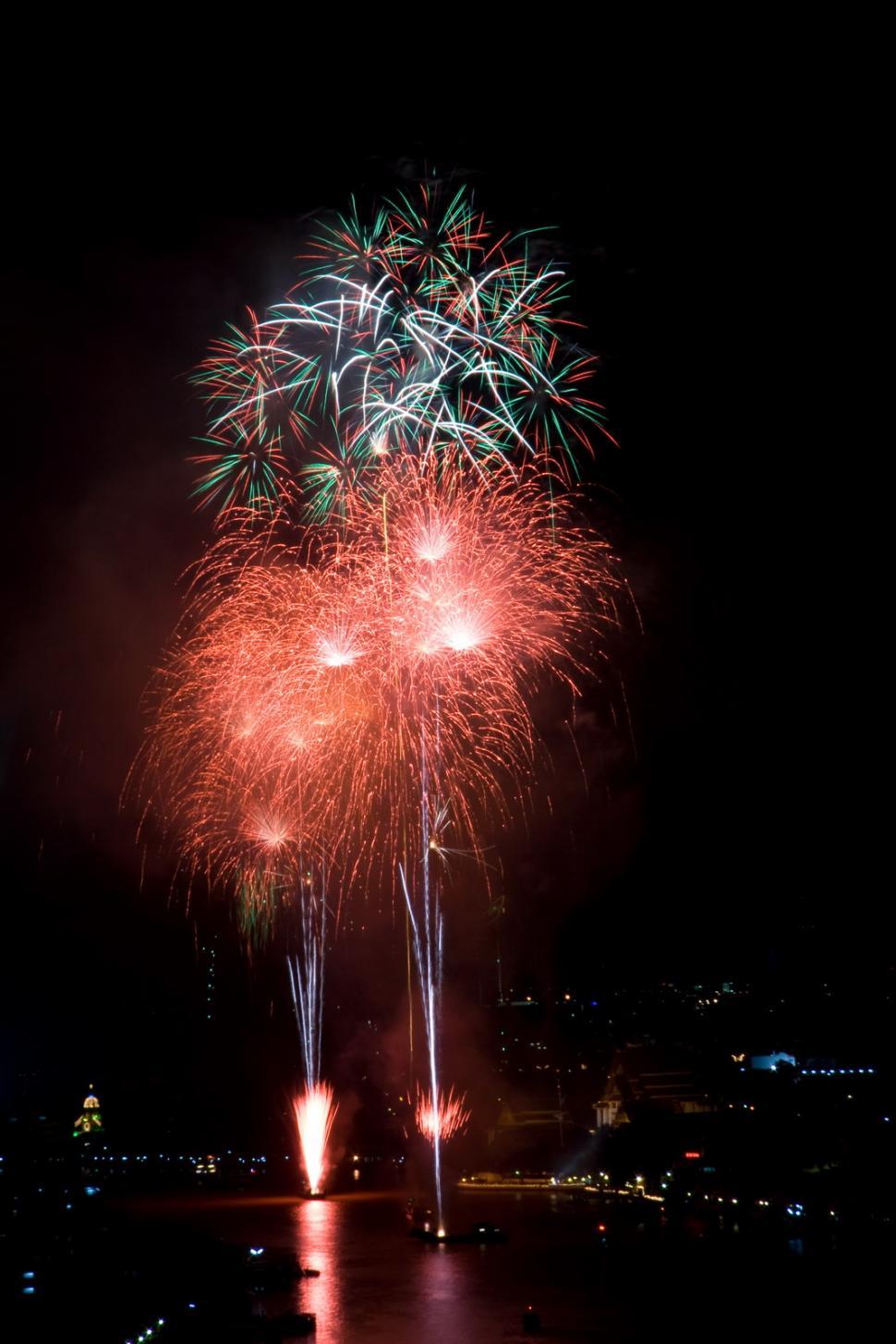 Free Image of Fireworks over Chao Phraya river, Bangkok 