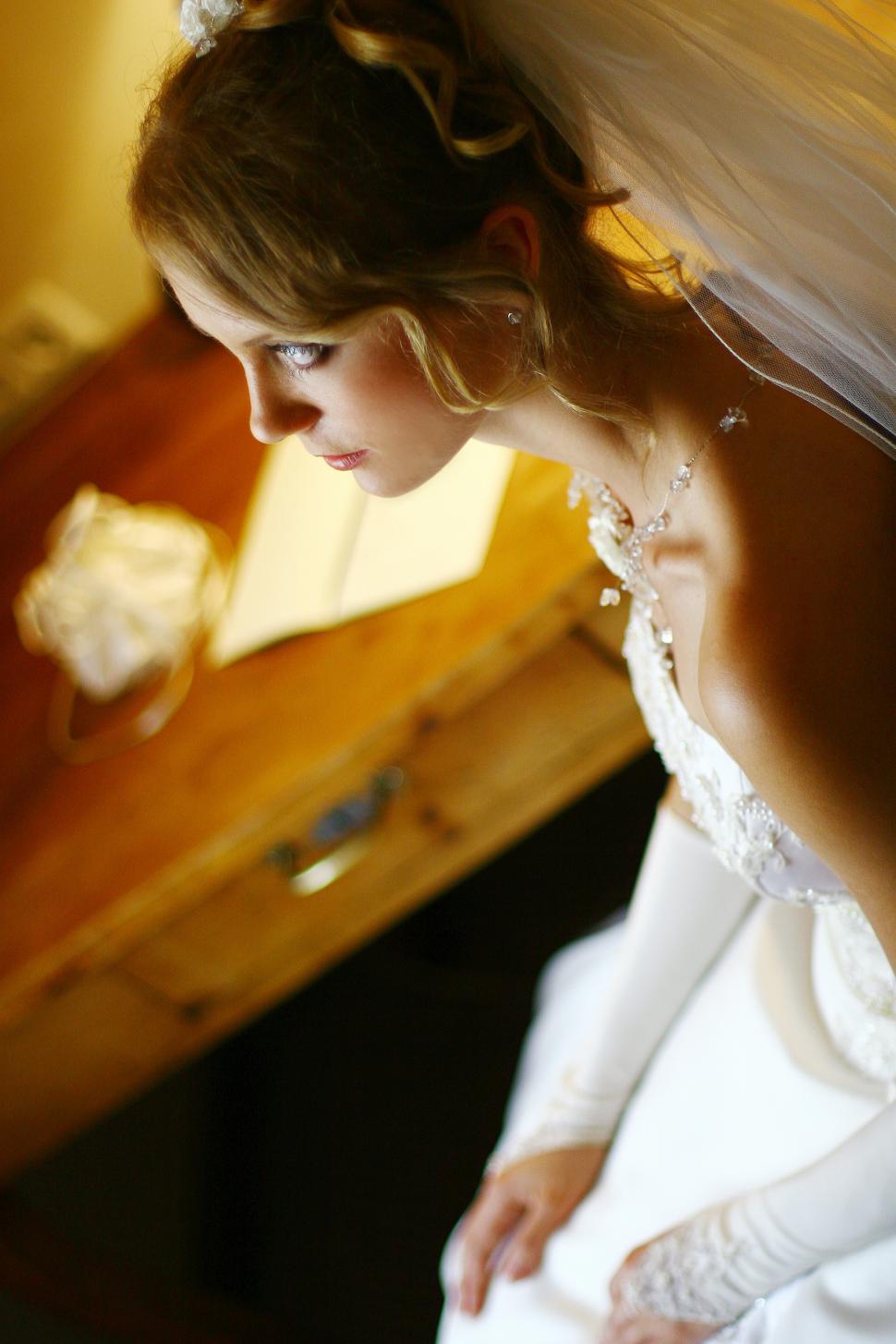 Free Image of young bride waiting for ceremony 