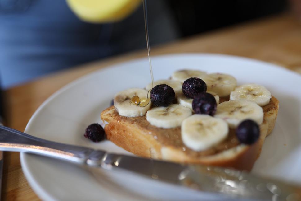 Free Image of Blueberry and banana sandwich 