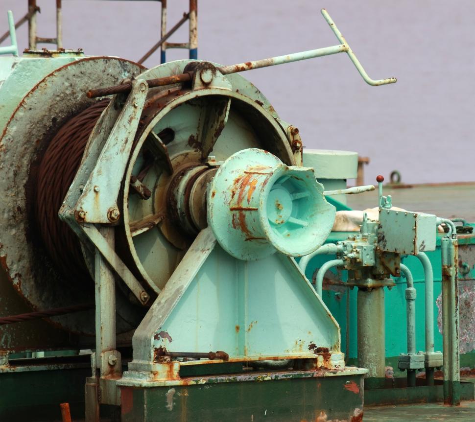 Free Image of Winch on a ship deck  