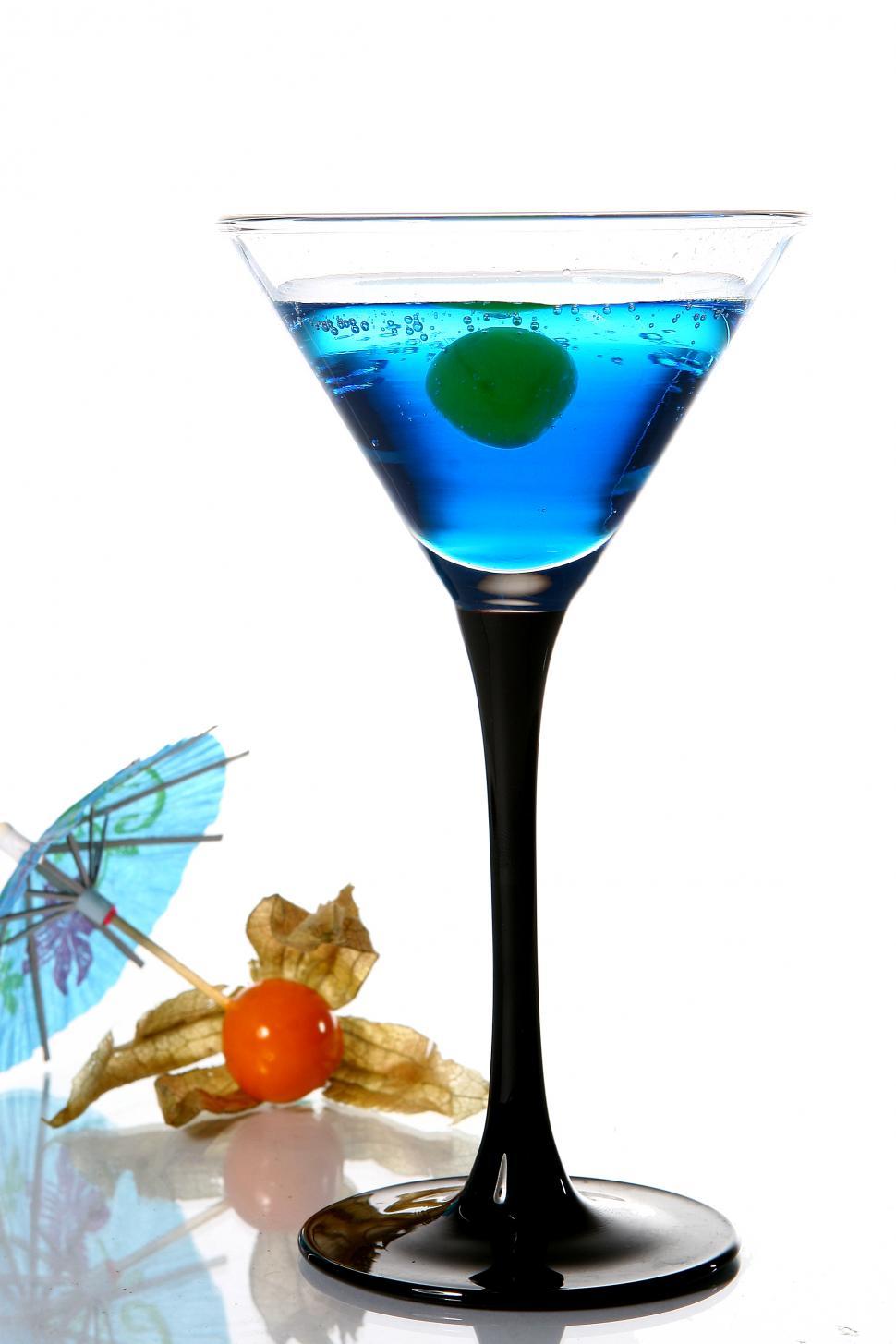 Free Image of blue cocktail 