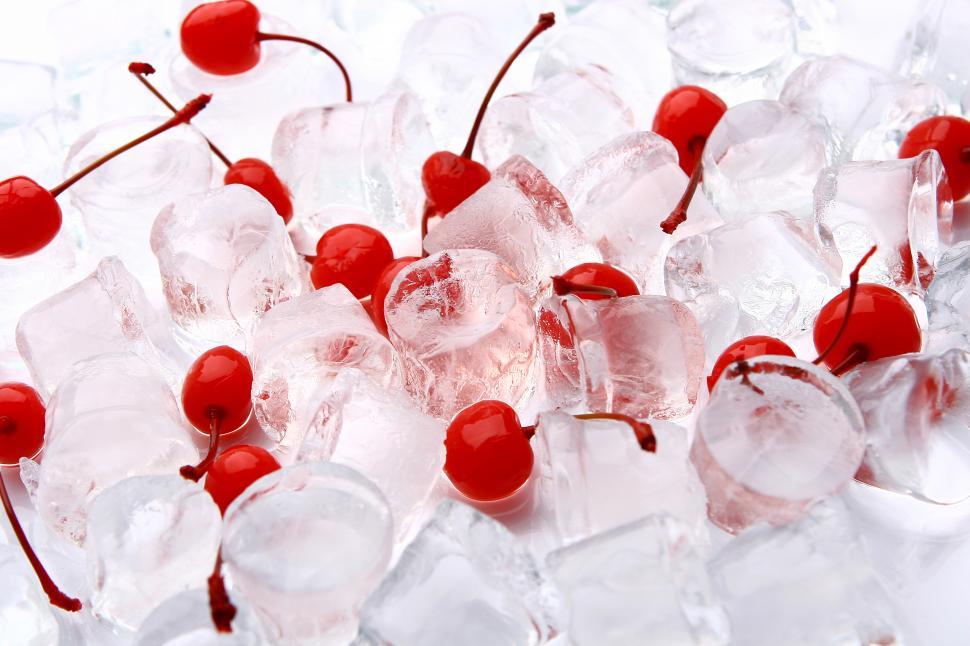 Free Image of Ice with red dessert cherries 