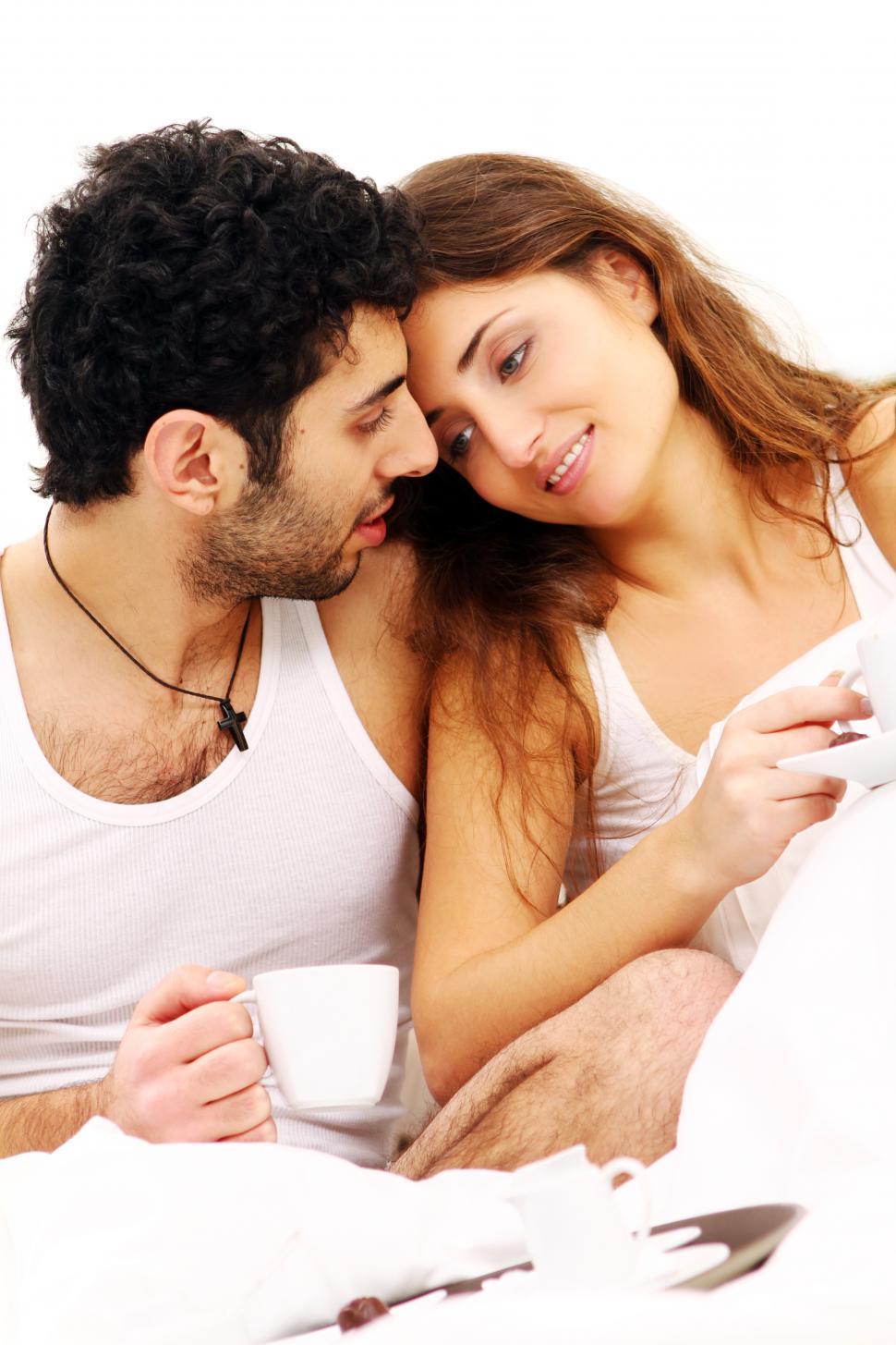 Free Image of Young couple having breakfast in bed 