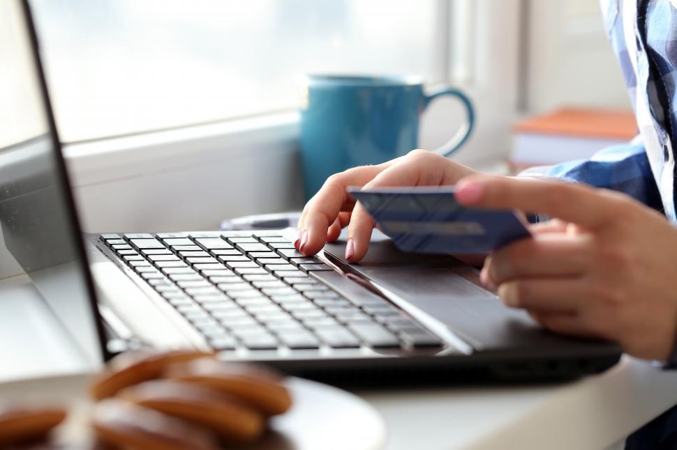 Free Image of Girl with a laptop and credit card, online shopping 