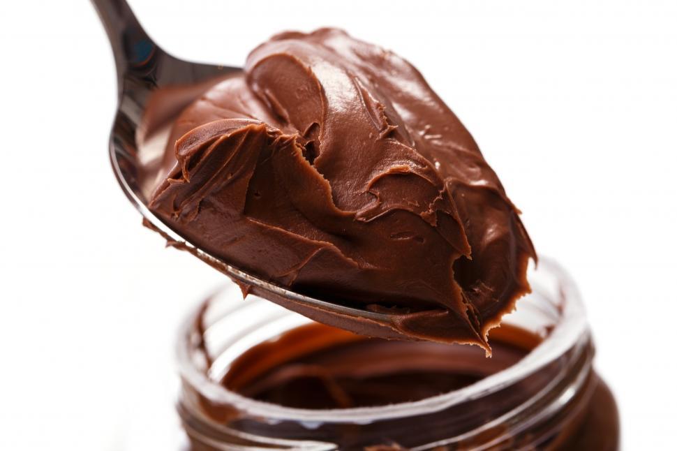 Free Image of Delicious chocolate cream on a spoon 