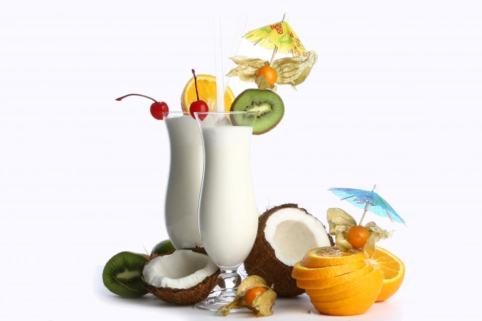 Free Image of Coconut beverage 