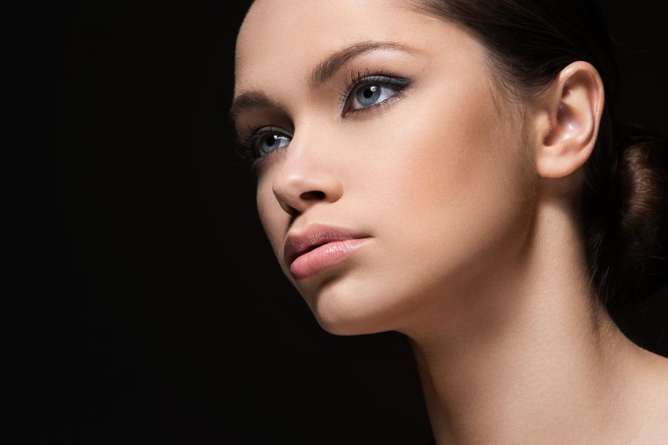 Free Image of Young woman, clean makeup and skin 