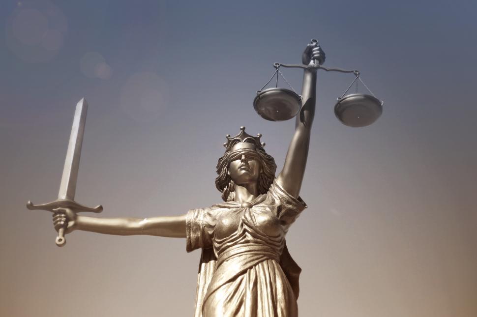 Free Image of Justice Symbol - Statue of Justice - Law and Order 