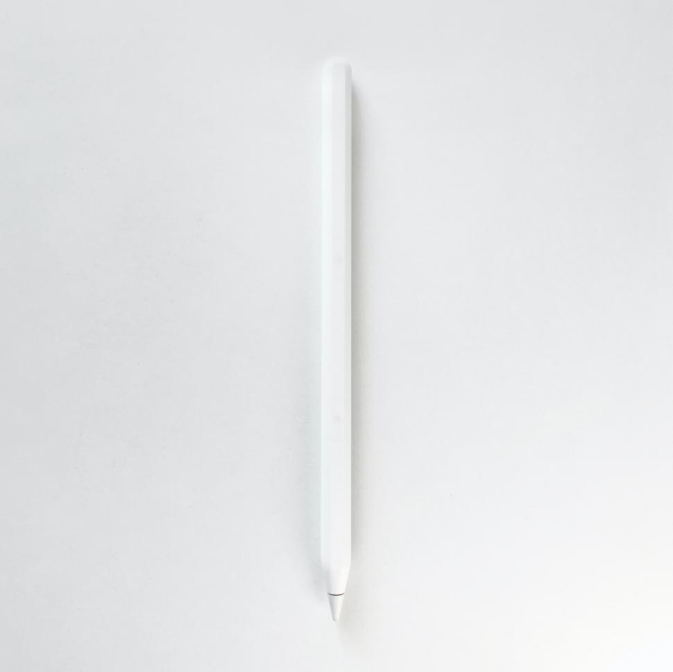 Free Image of Writers Block Concept - White Pencil on Light Background  
