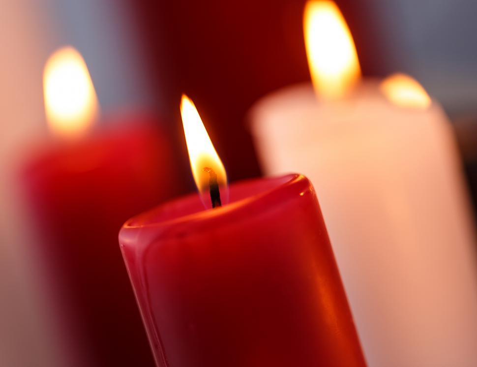 Free Image of Beautiful red candle, lit 