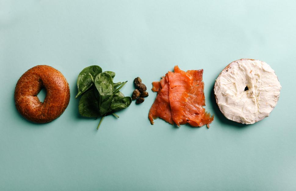 Free Image of Bagel sandwich, deconstructed 