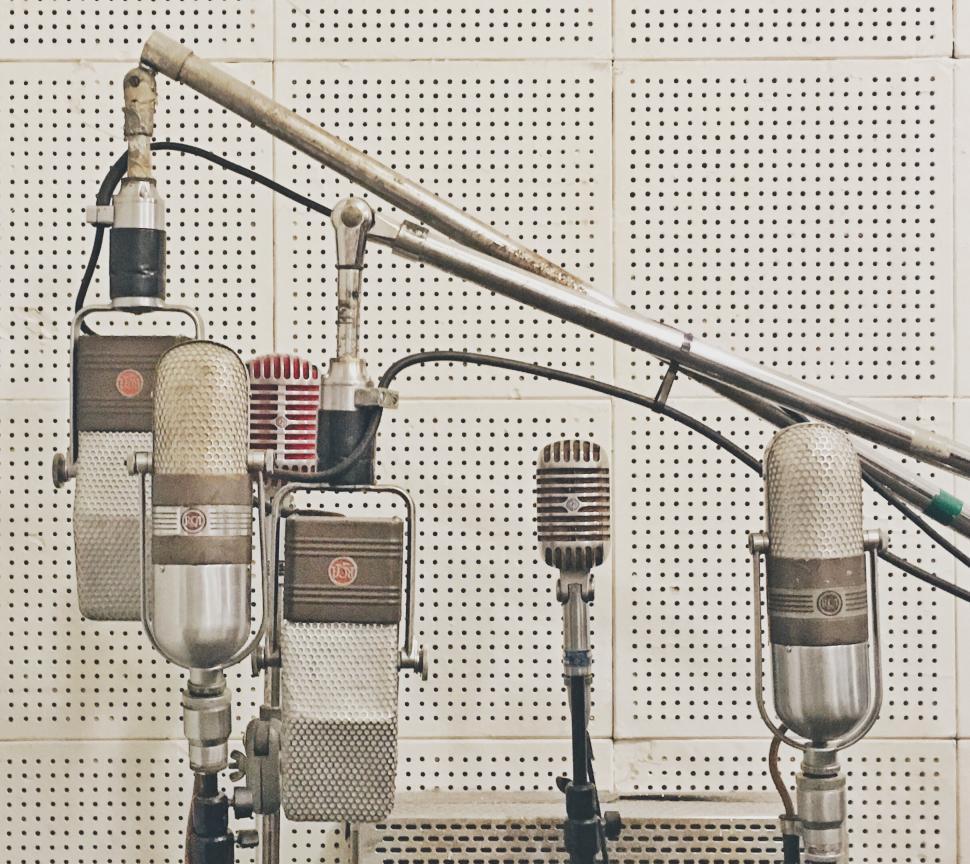 Free Image of Microphones in studio 