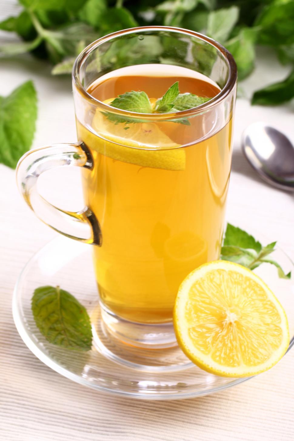 Free Image of Mint tea with lemon in tall glass mug 