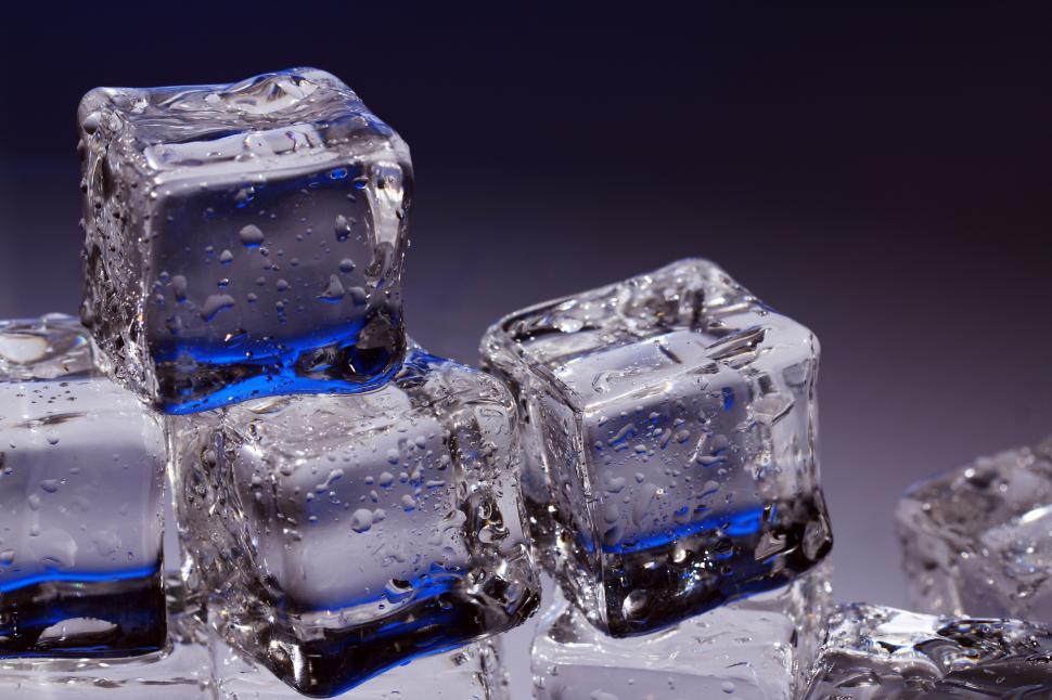 Free Image of Composition of ice cubes 