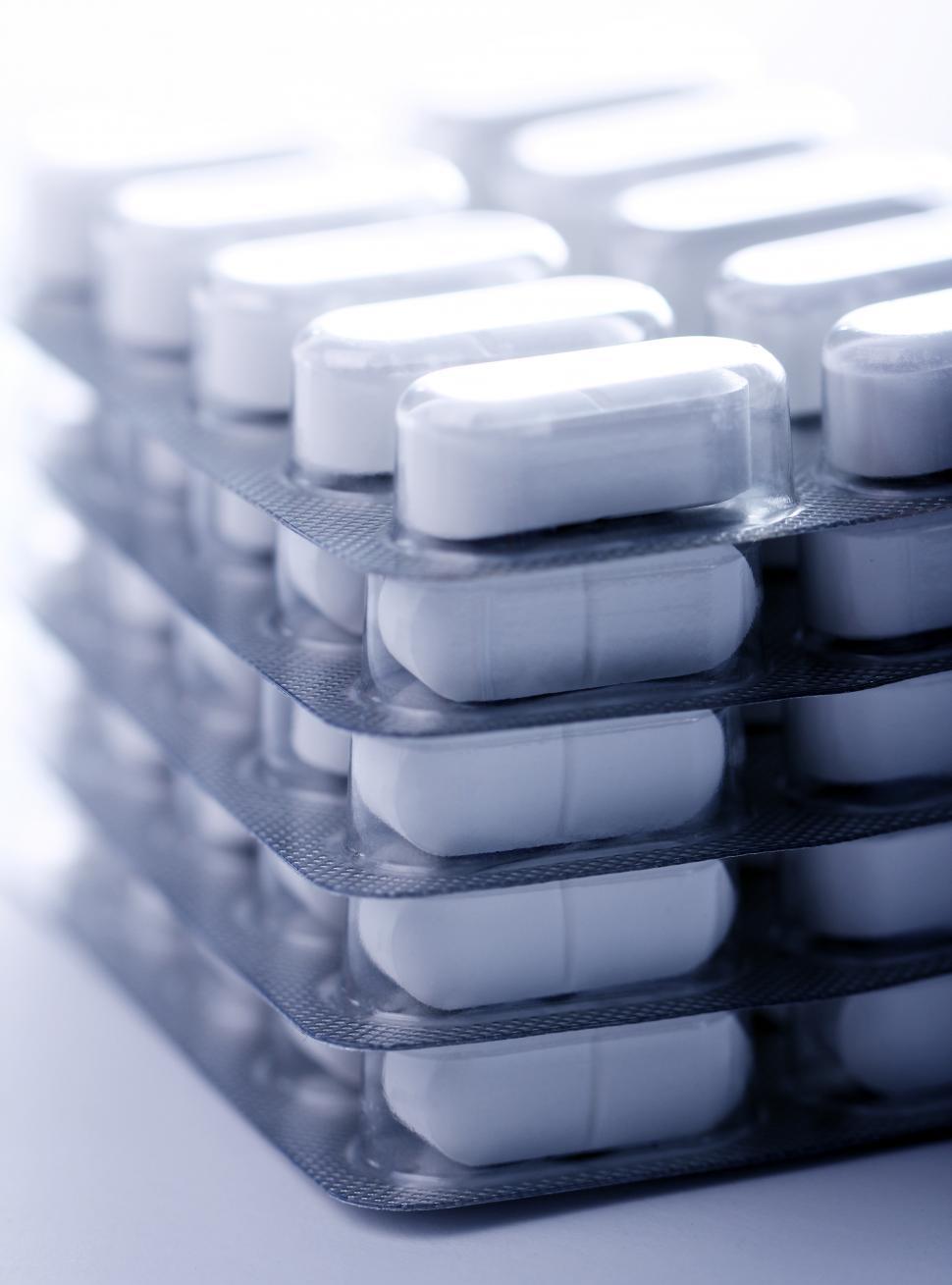 Free Image of Pack of pills in blister packs 