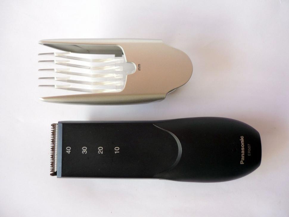 Free Image of Hair Brush and Comb Together 