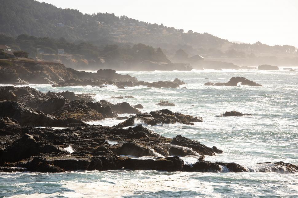 Free Image of Rocky shoreline in Northern California, USA 