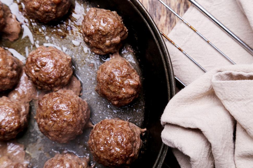 Free Image of Cooked Meatballs Ready to Serve 