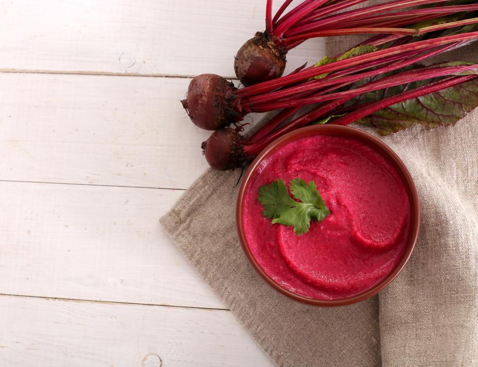 Free Image of Hummus and red beets 