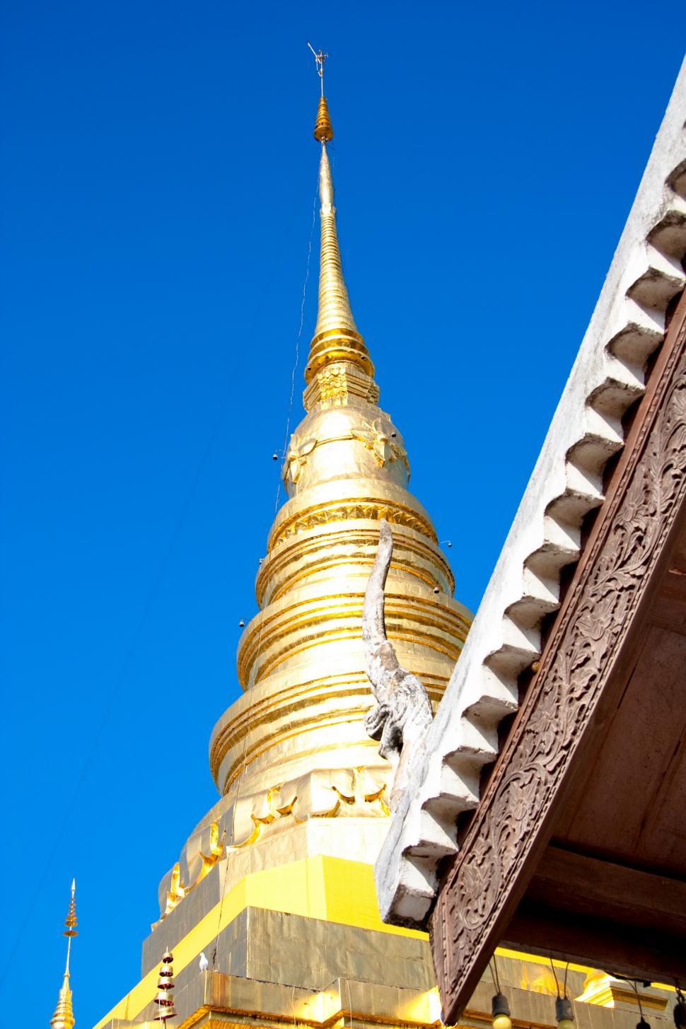 Free Image of Golden bell temple 