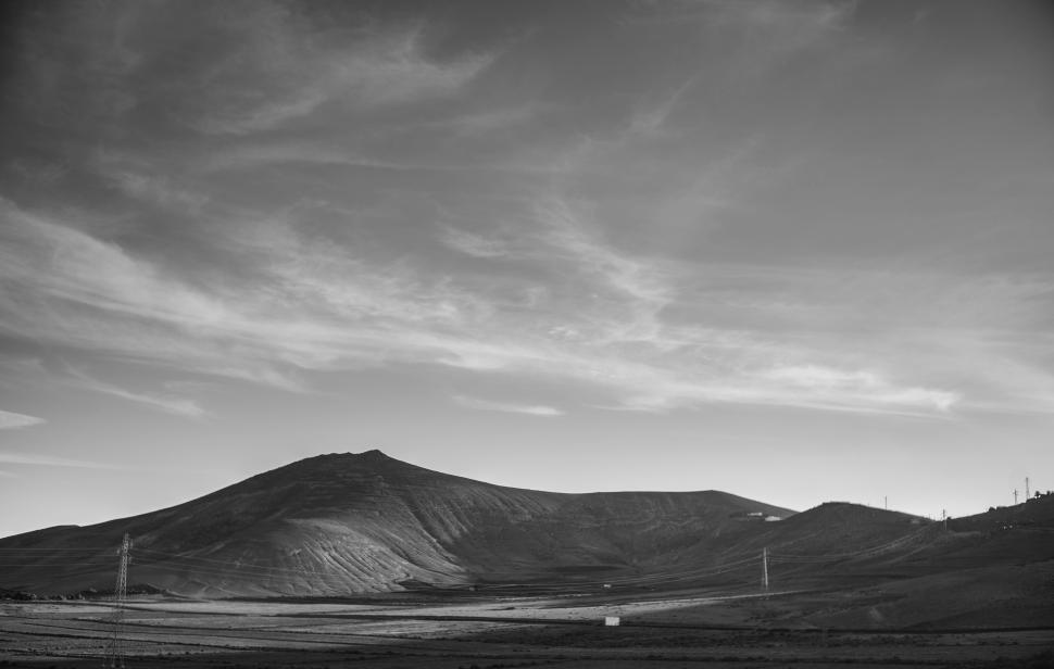 Free Image of Pylon towers and mountains - b&w 