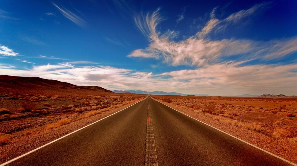 Free Image of Road in desert 