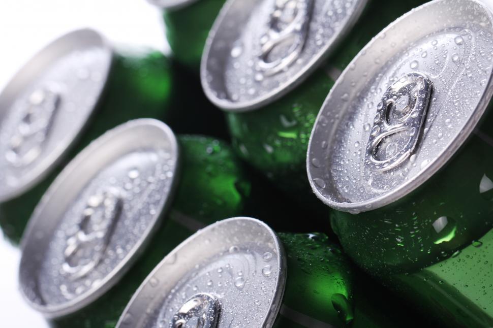 Free Image of Frosty wet cans of cold drink 