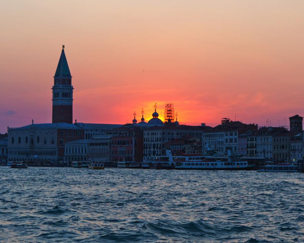 Free Image of St. Marks Square at sunset 