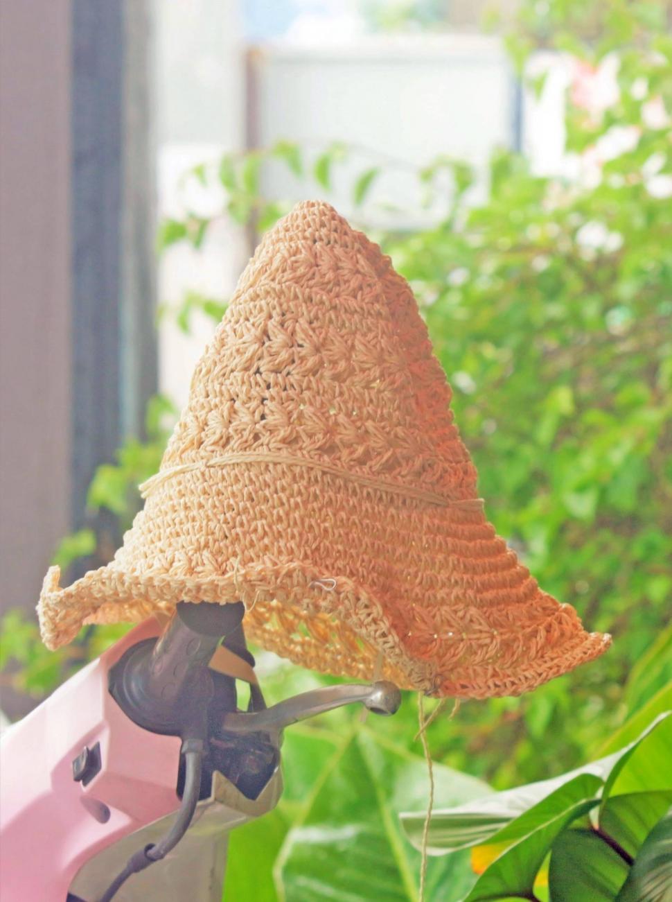 Free Image of Fashionable retro knitted pointed hat  