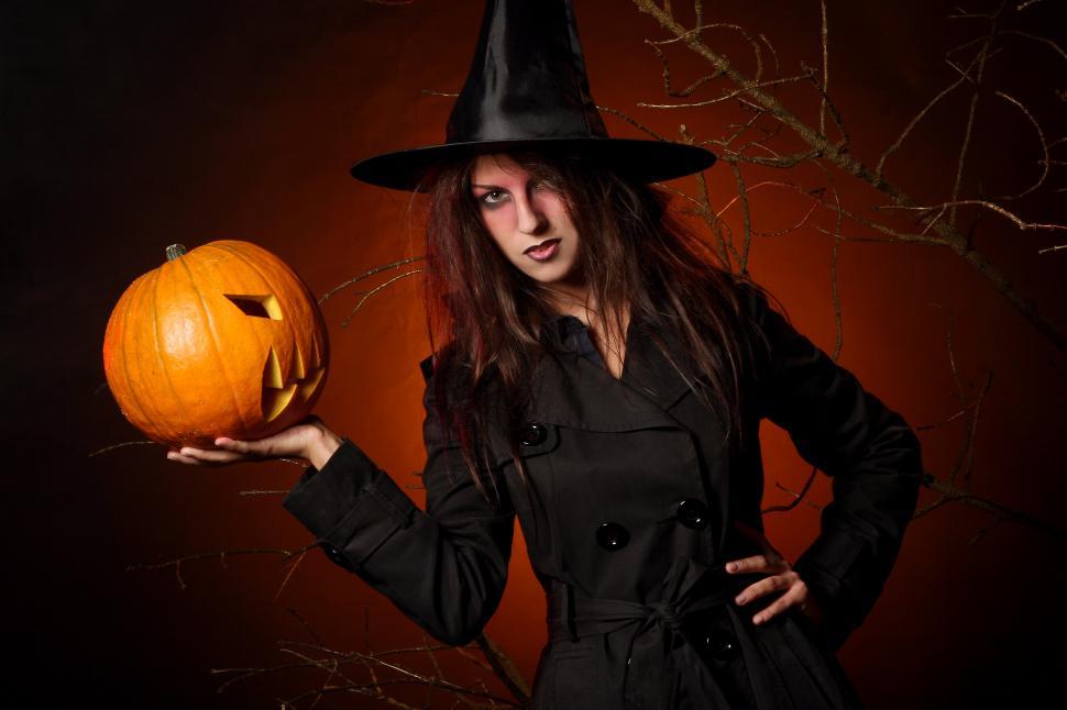 Free Image of halloween witch 
