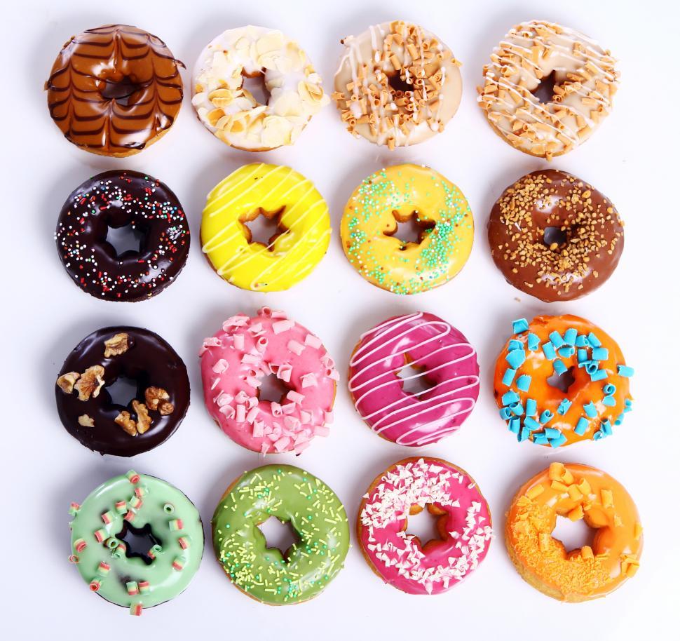 Free Image of Types of donuts 