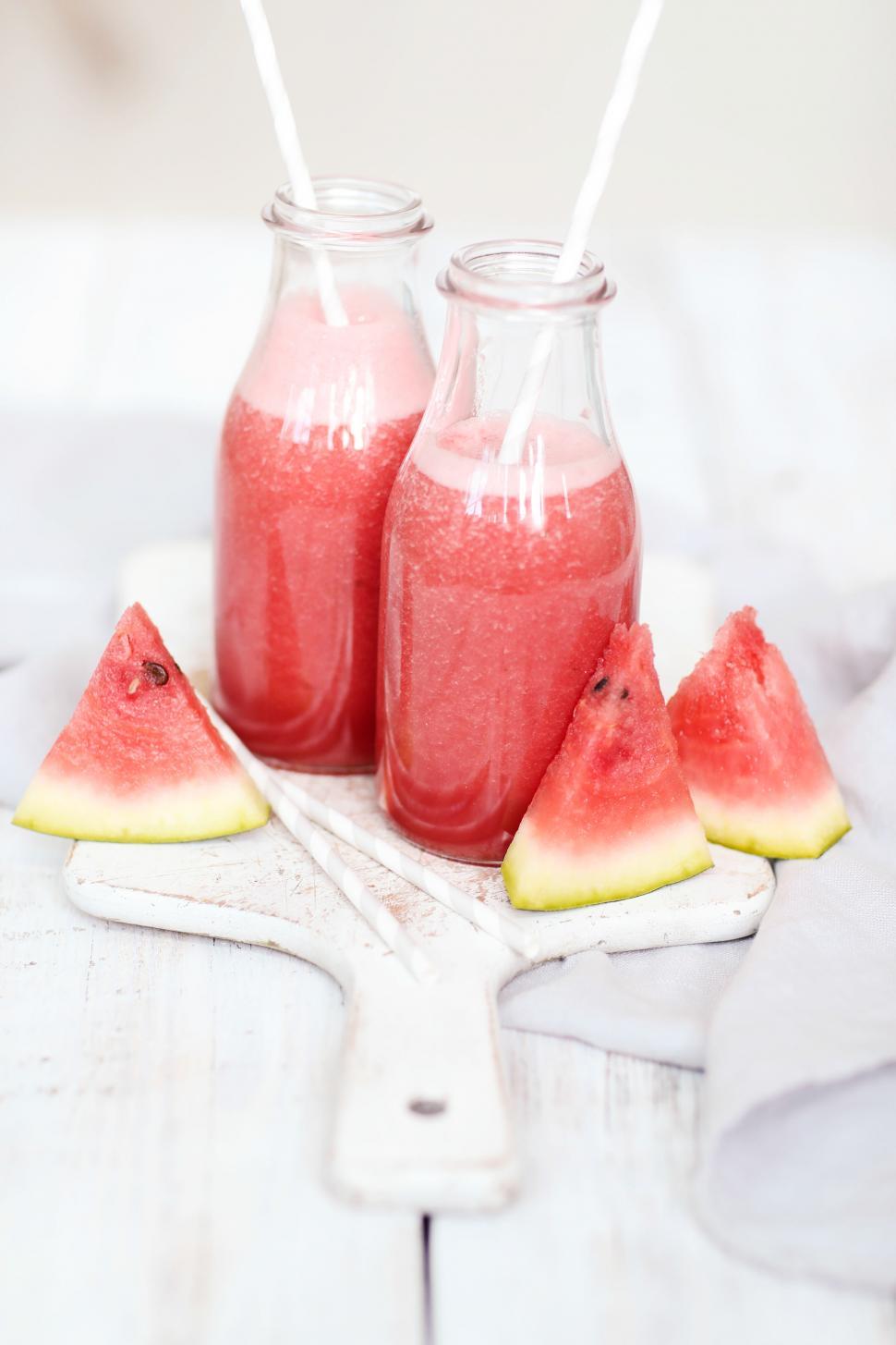 Free Image of Watermelon juice drink 