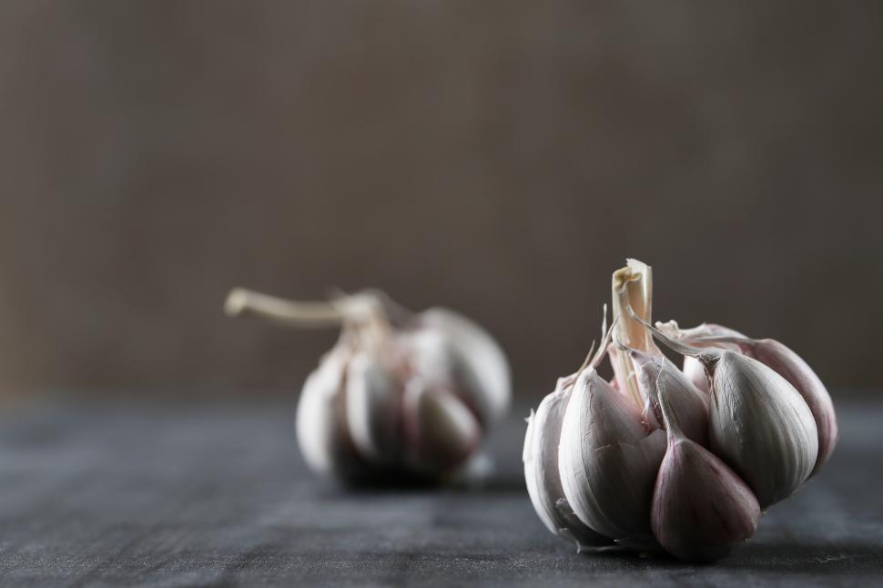 Free Image of Heads of garlic 