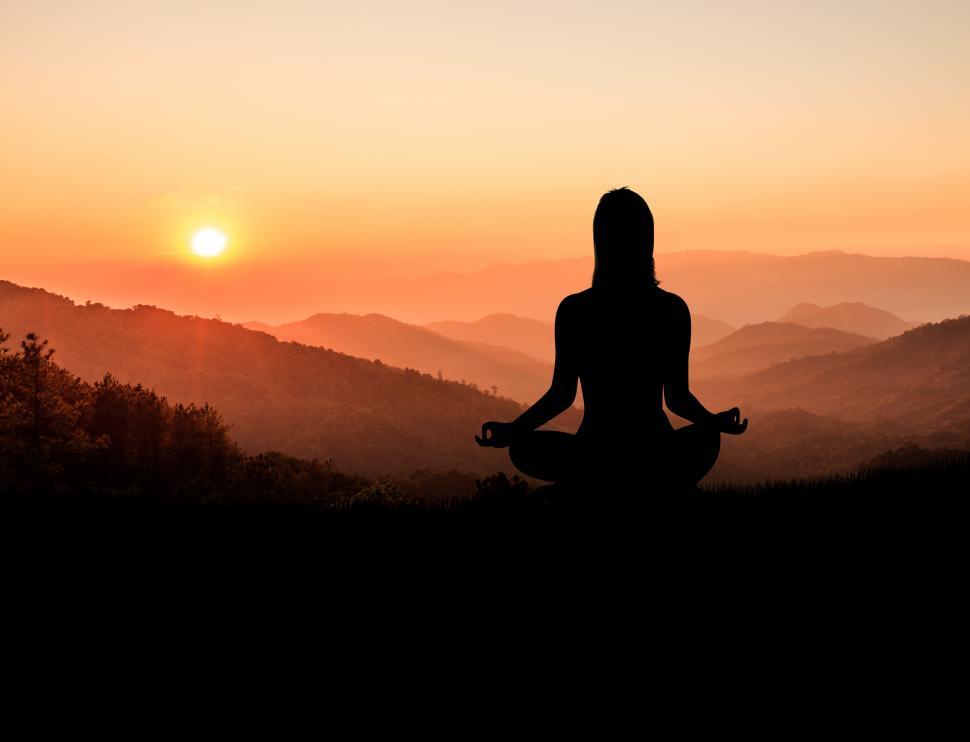 Free Image of Woman Doing Yoga At Dusk In the Mountains 
