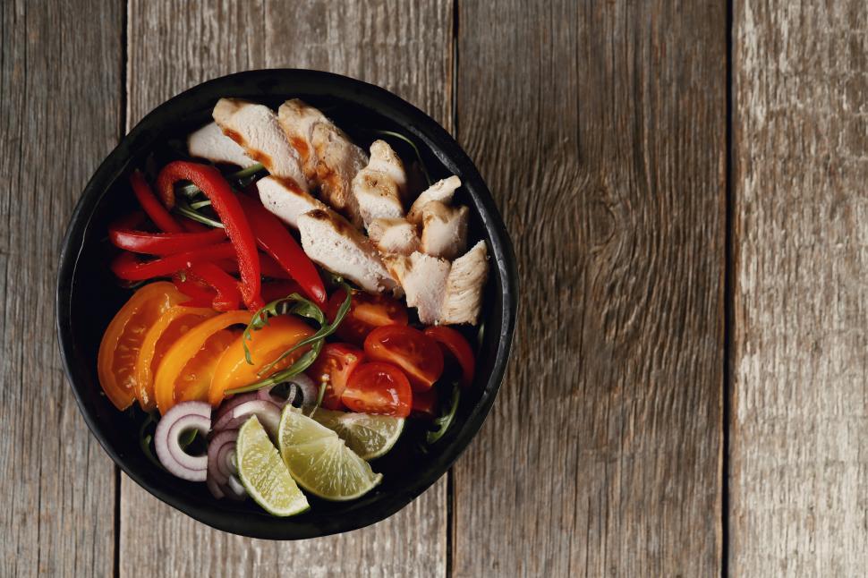 Free Image of Chicken and Vegetable Bowl 