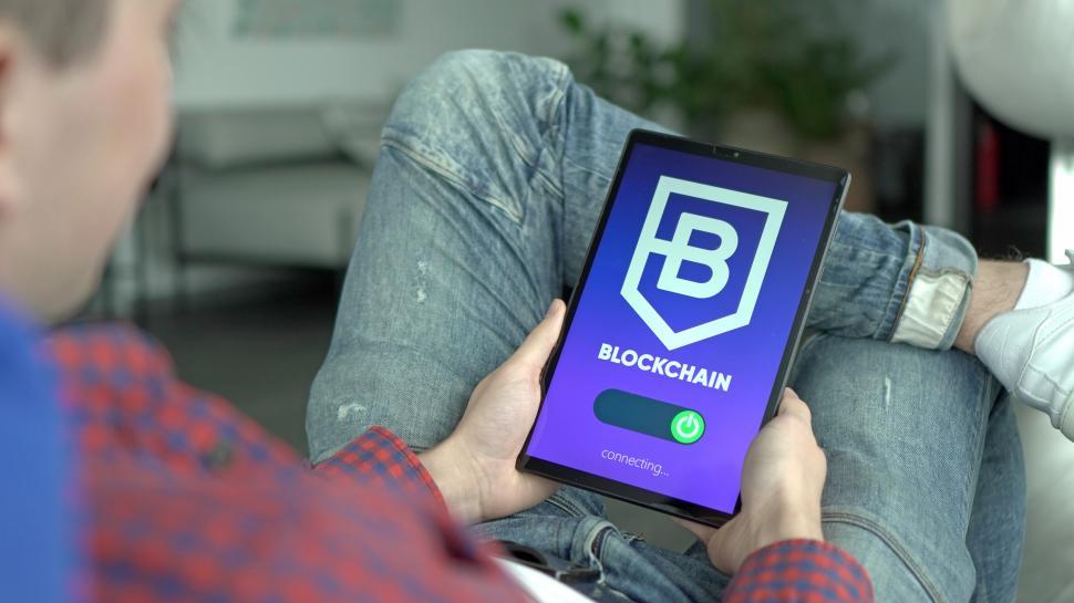 Free Image of Connecting to blockchain concept  