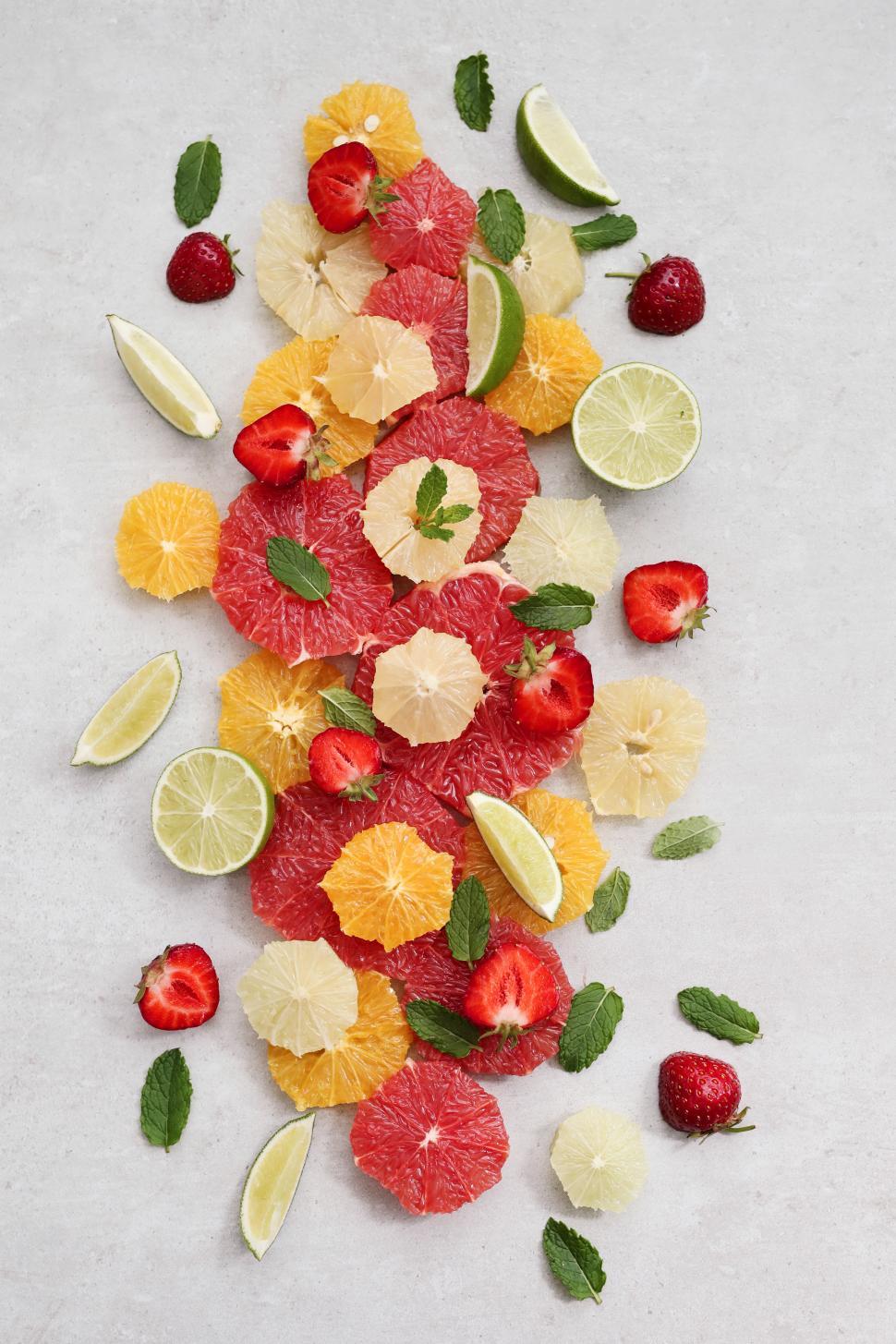 Free Image of Fruit. Citrus and strawberries 