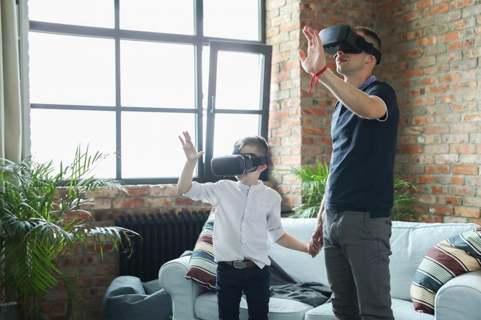 Download Free Stock Photo of Virtual Reality Family Games 