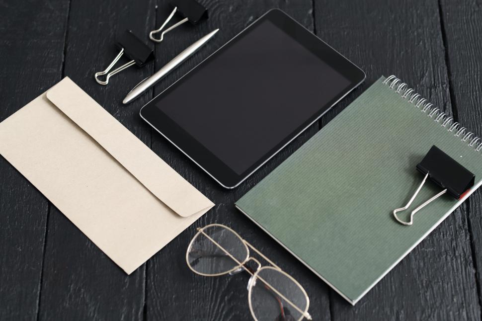 Free Image of Office objects and a tablet computer 
