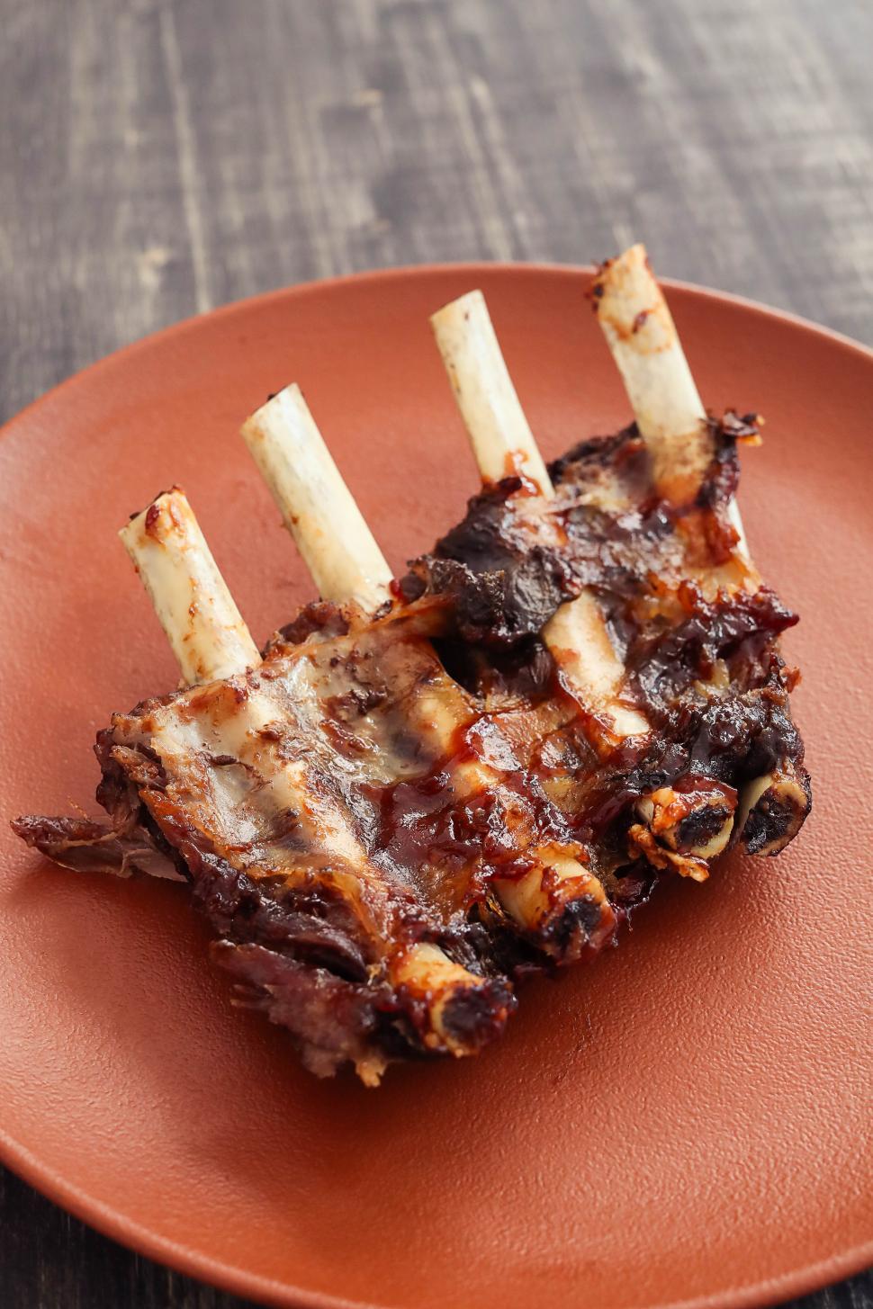 Free Image of Ribs on a plate 